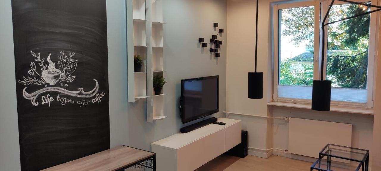 Be My Guest- Fontany Luxury Apartment Metro Wi-Fi Free Parking Zone 바르샤바 외부 사진