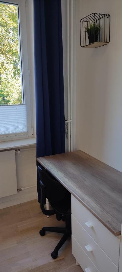 Be My Guest- Fontany Luxury Apartment Metro Wi-Fi Free Parking Zone 바르샤바 외부 사진