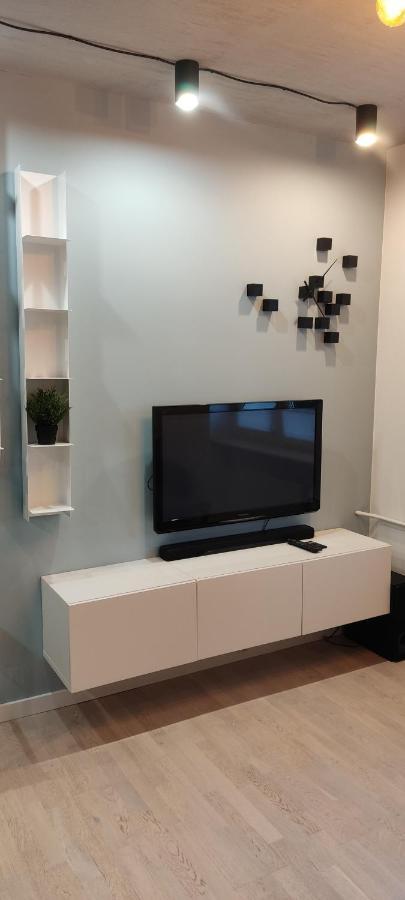 Be My Guest- Fontany Luxury Apartment Metro Wi-Fi Free Parking Zone 바르샤바 외부 사진