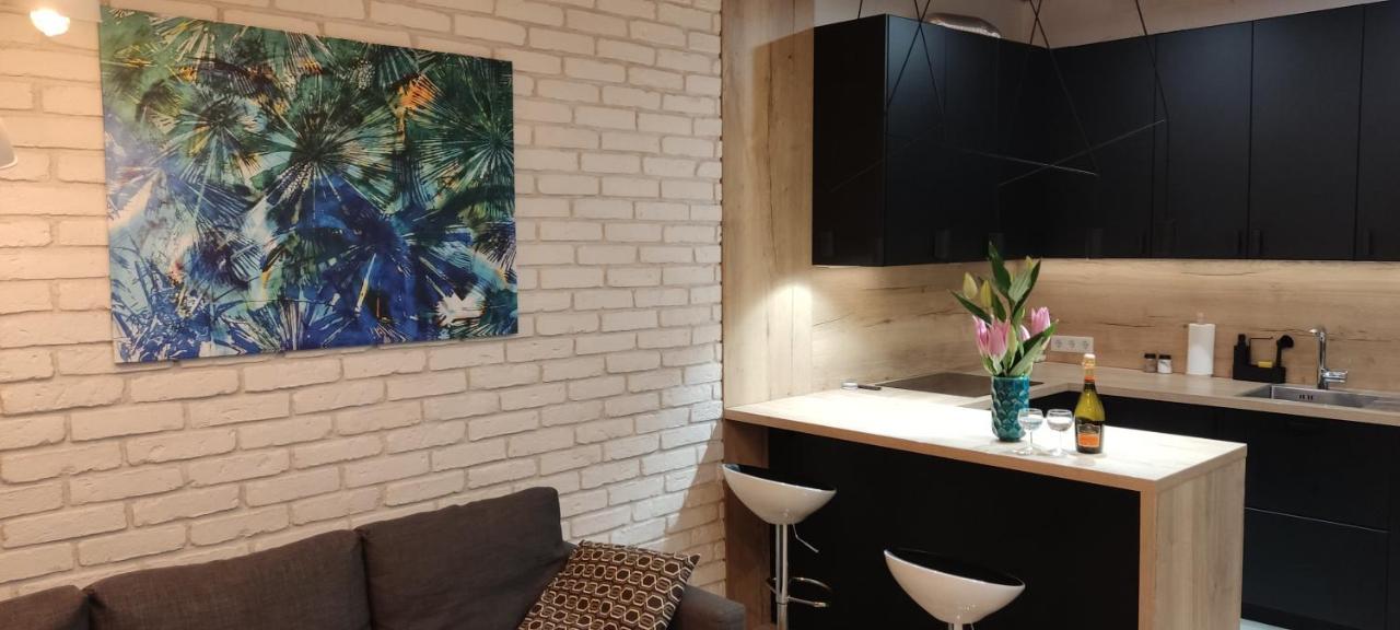 Be My Guest- Fontany Luxury Apartment Metro Wi-Fi Free Parking Zone 바르샤바 외부 사진