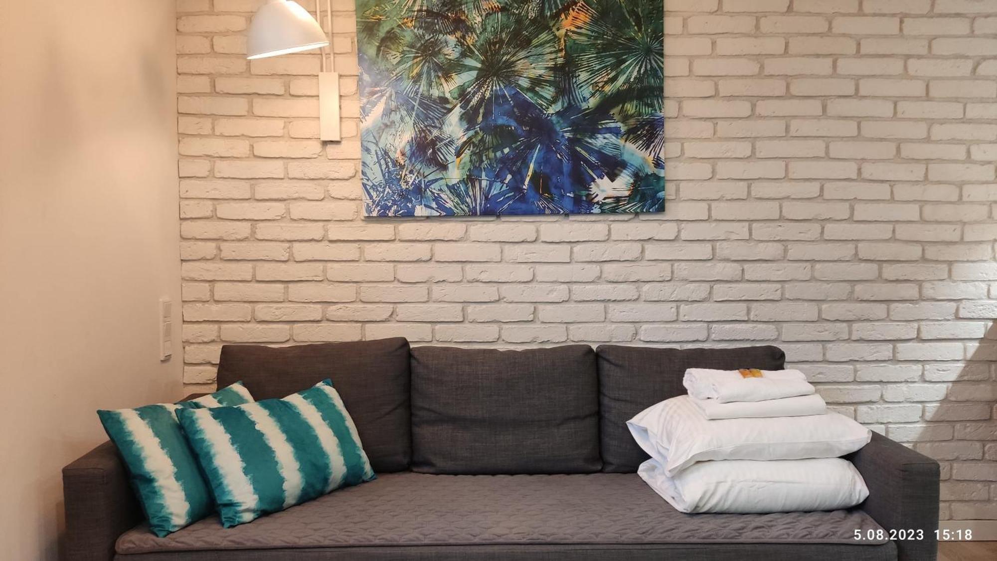Be My Guest- Fontany Luxury Apartment Metro Wi-Fi Free Parking Zone 바르샤바 외부 사진